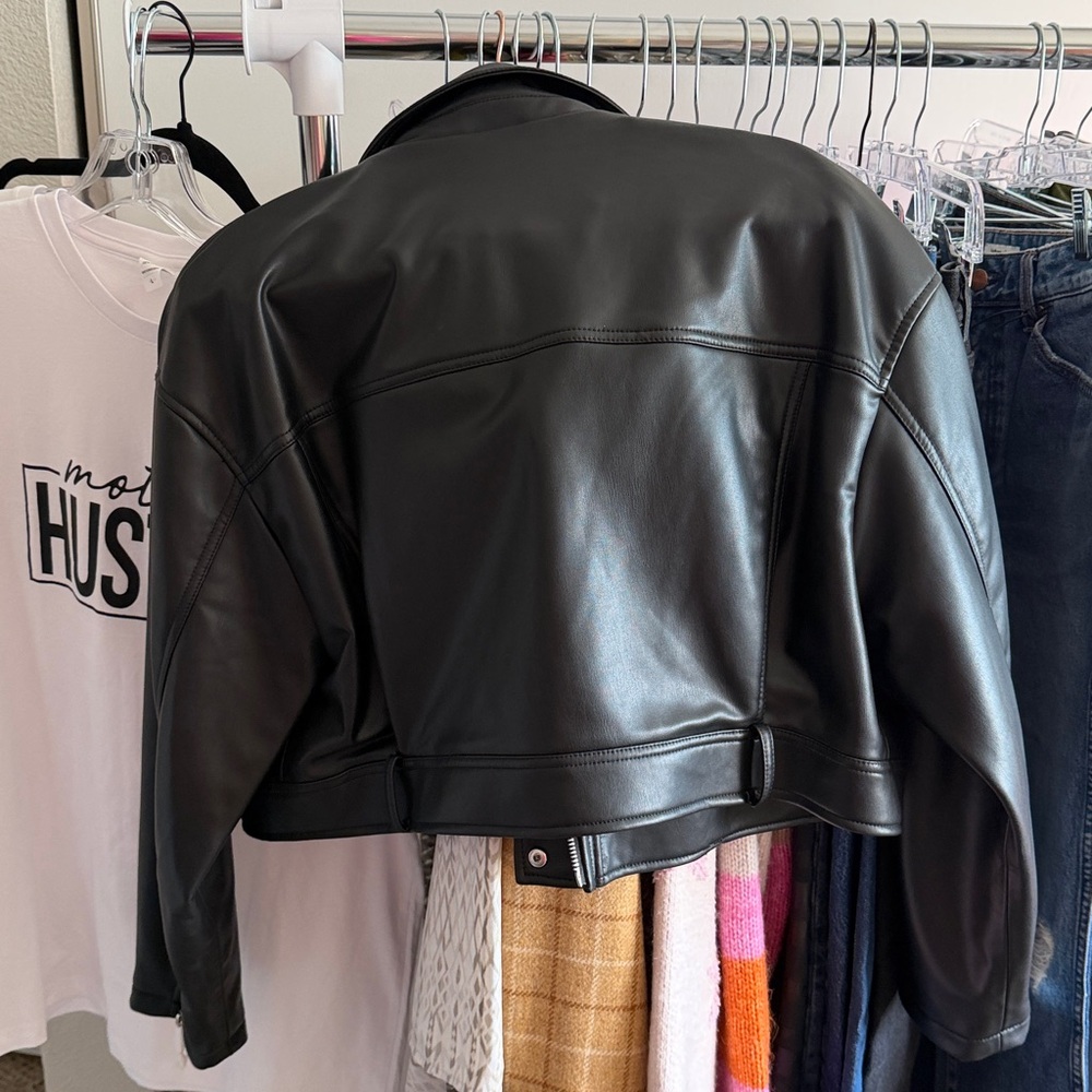 NWT ZARA Black Faux Leather Crop Jacket SZ Large - Picture 7 of 7